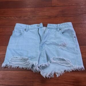 light blue jean shorts from pacsun size 28
